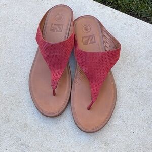 Fitflop Women’s Red Suede Thong Sandals with Tan Footbed